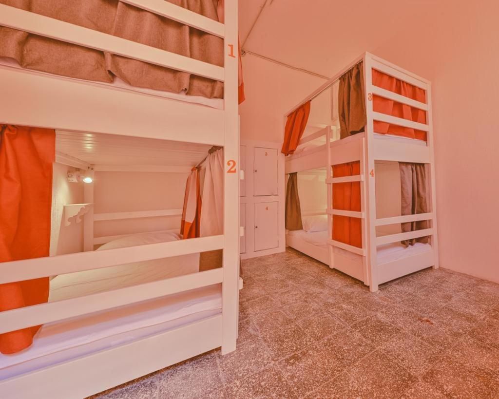 Macarena Hostel Flores Exterior photo