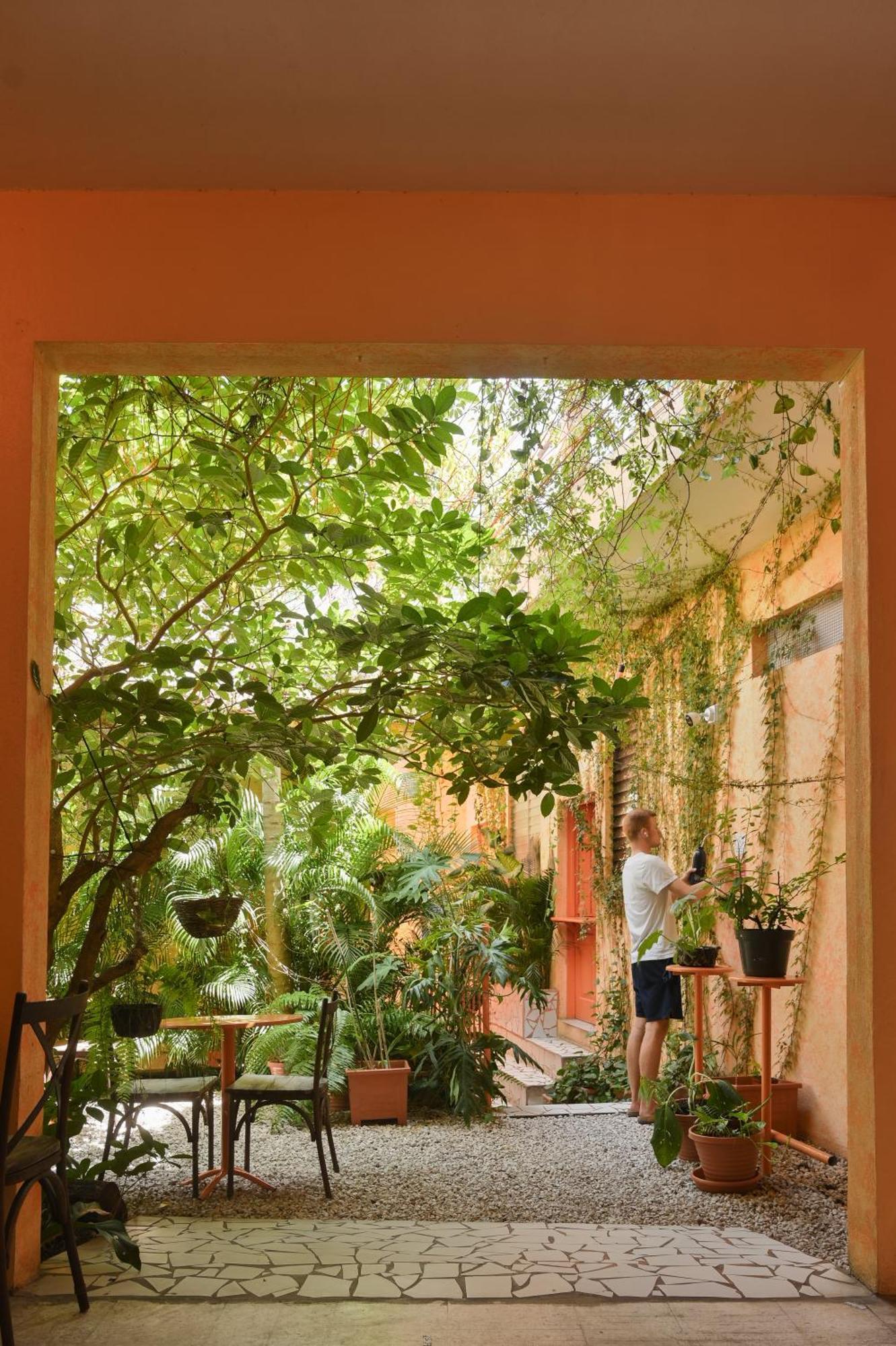 Macarena Hostel Flores Exterior photo